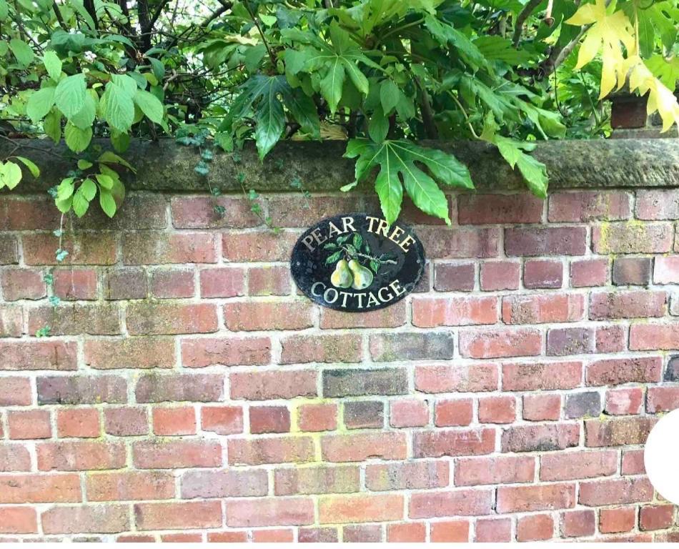 Pear Tree Cottage Courtyard Shrewsbury Zewnętrze zdjęcie